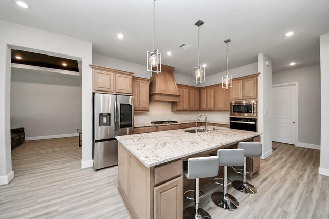 10015 Crescent Wood Drive, Missouri City, TX 77459
