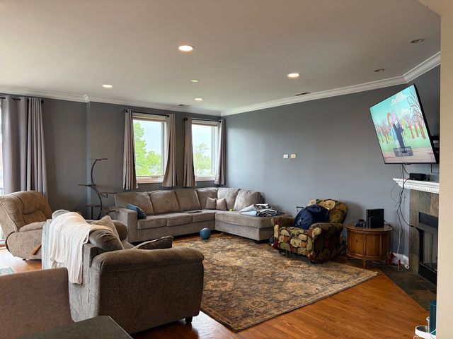 3465 S lituanica Street 3, Chicago, IL 60608