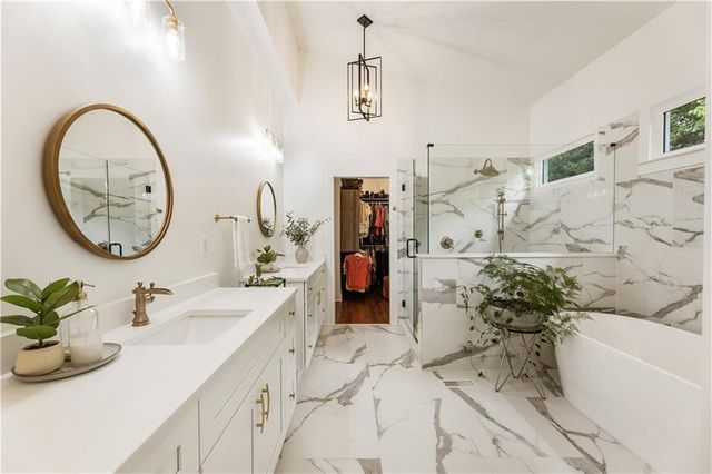 221 Brooke Dr., Alpharetta, GA 30009