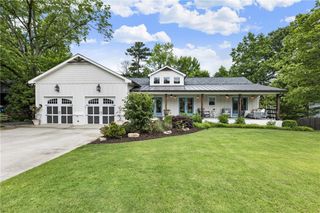 221 Brooke Dr., Alpharetta, GA 30009