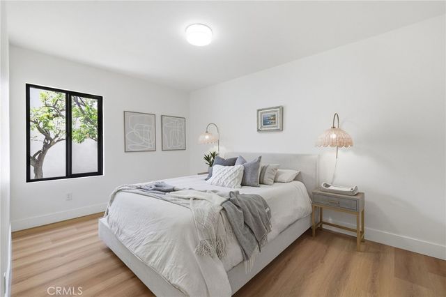 4529 Pepperwood Avenue, Long Beach, CA 90808
