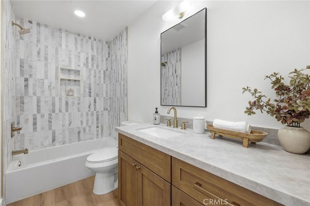 4529 Pepperwood Avenue, Long Beach, CA 90808