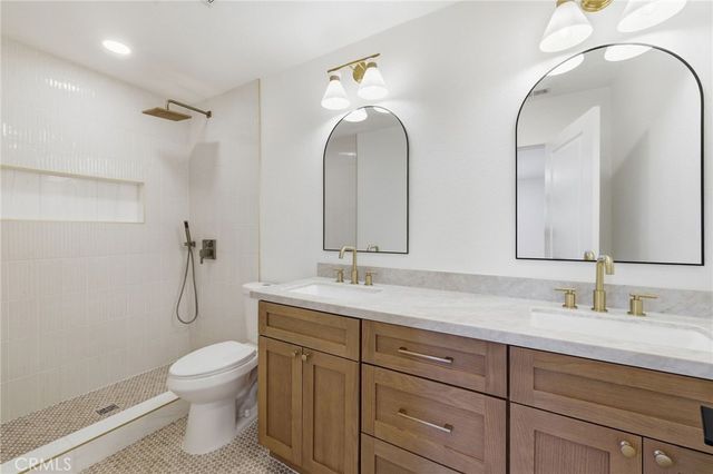 4529 Pepperwood Avenue, Long Beach, CA 90808