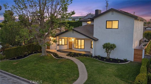4529 Pepperwood Avenue, Long Beach, CA 90808