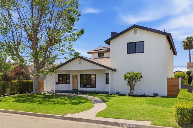 4529 Pepperwood Avenue, Long Beach, CA 90808