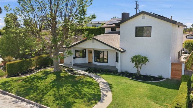 4529 Pepperwood Avenue, Long Beach, CA 90808