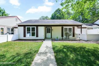759B Liverpool Circle, Manchester, NJ 08759