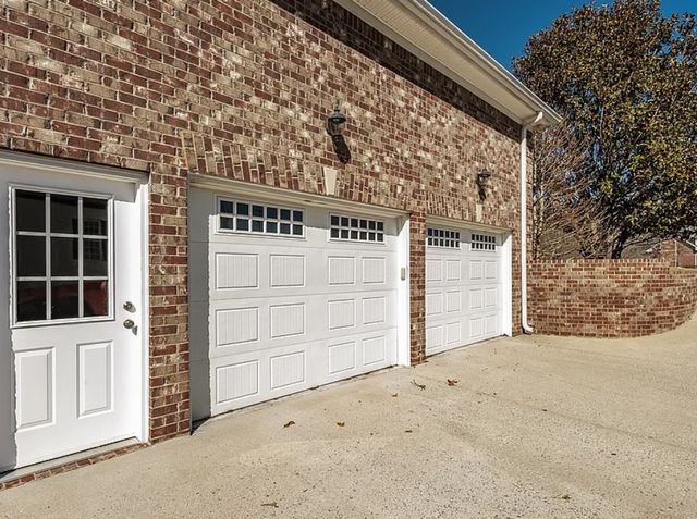 1024 Sweet Oak Rdg, Hendersonville, TN 37075