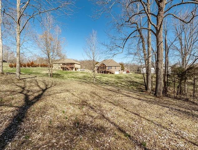 1024 Sweet Oak Rdg, Hendersonville, TN 37075