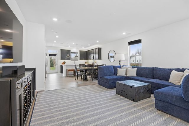 4474 Chelsea Manor Circle, Aurora, IL 60504