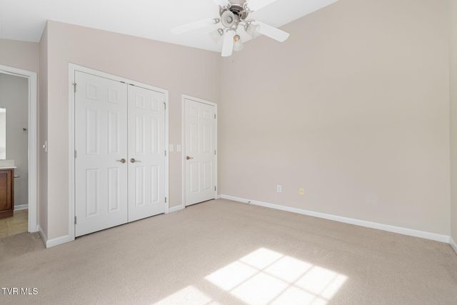 2121 South Greenwood Drive 300, Johnson City, TN 37604