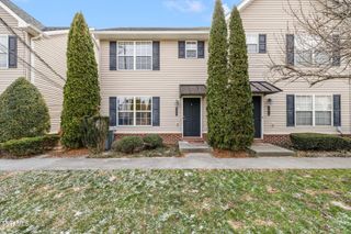 2121 South Greenwood Drive 300, Johnson City, TN 37604