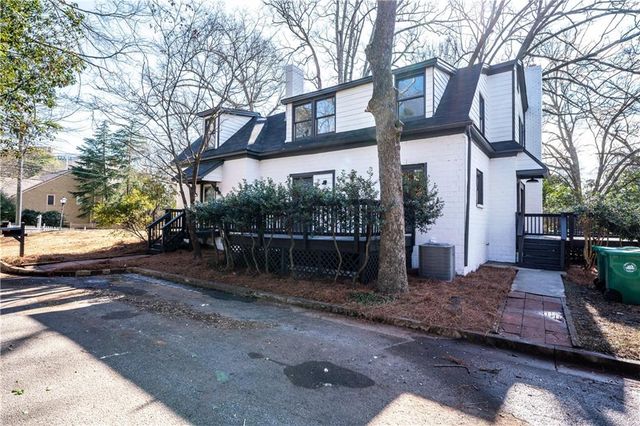 2415 Charleston Oaks Lane, Decatur, GA 30030