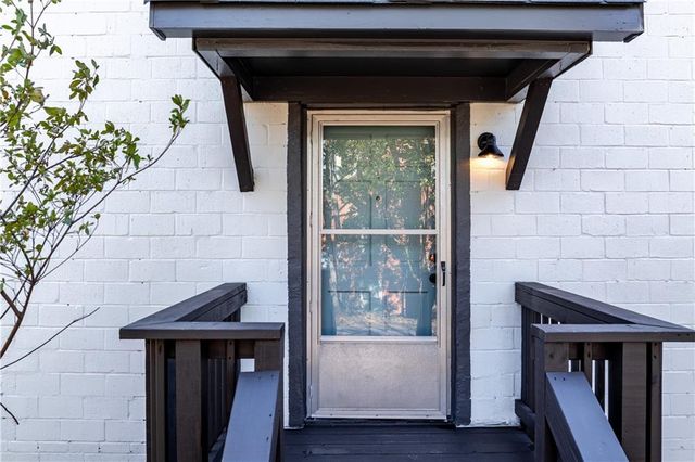 2415 Charleston Oaks Lane, Decatur, GA 30030