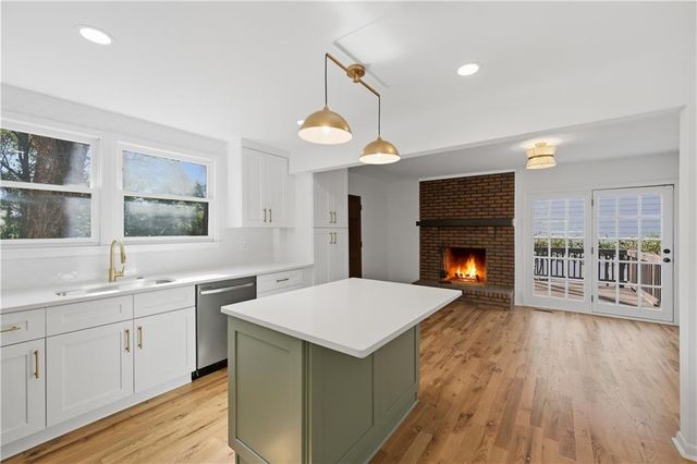 2415 Charleston Oaks Lane, Decatur, GA 30030