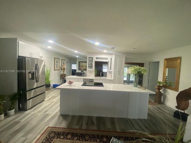 1641 NW 9th St, Boca Raton, FL 33486