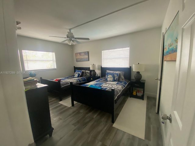 1641 NW 9th St, Boca Raton, FL 33486