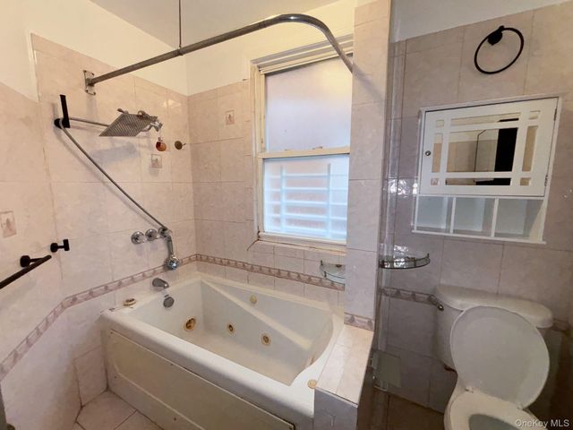 1718 Melville Street, Bronx, NY 10460