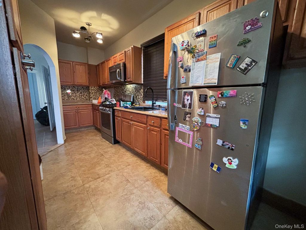 1718 Melville Street, Bronx, NY 10460