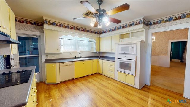 305 State Highway 72 West, Nordheim, TX 78141