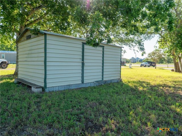 305 State Highway 72 West, Nordheim, TX 78141