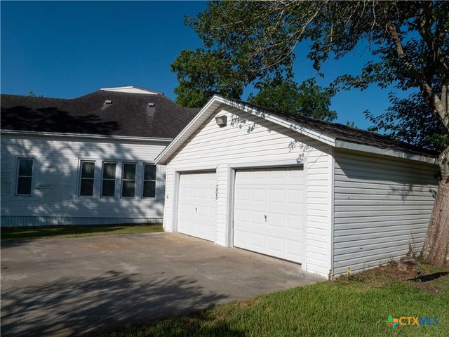 305 State Highway 72 West, Nordheim, TX 78141