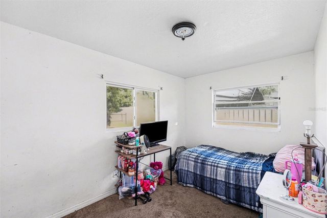 4014 N MCLANE DRIVE, Tampa, FL 33610