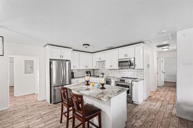 4014 N MCLANE DRIVE, Tampa, FL 33610