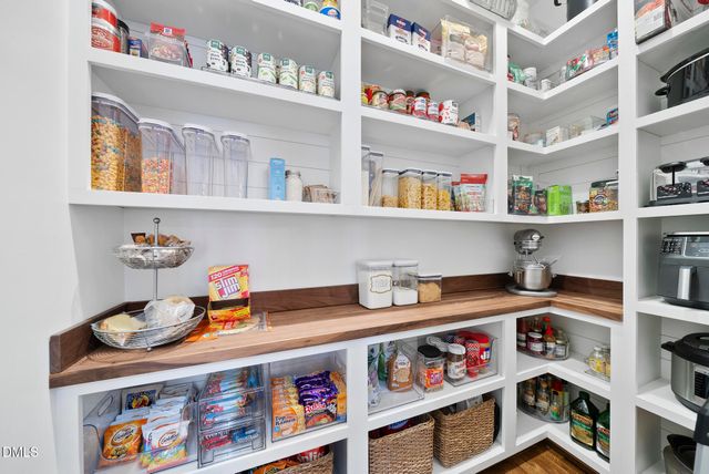 1008 Linenhall Way, Wake Forest, NC 27587