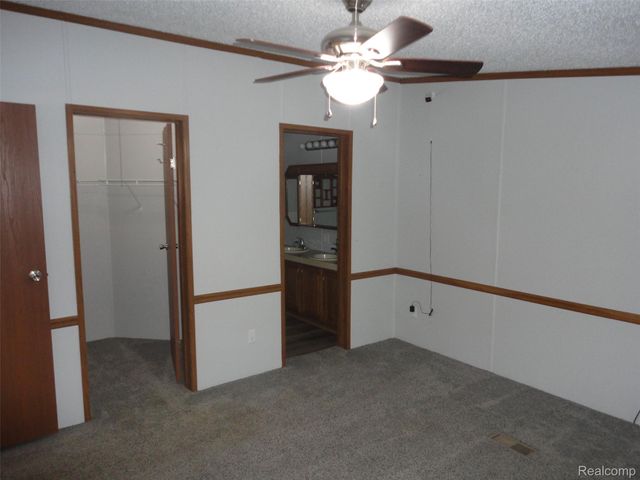 423 Glasgow, Bedford Township, MI 48182