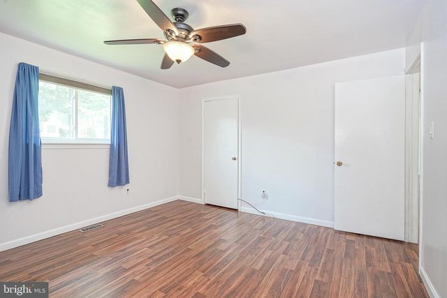 101 GREENBRIAR RD, Delran, NJ 08075