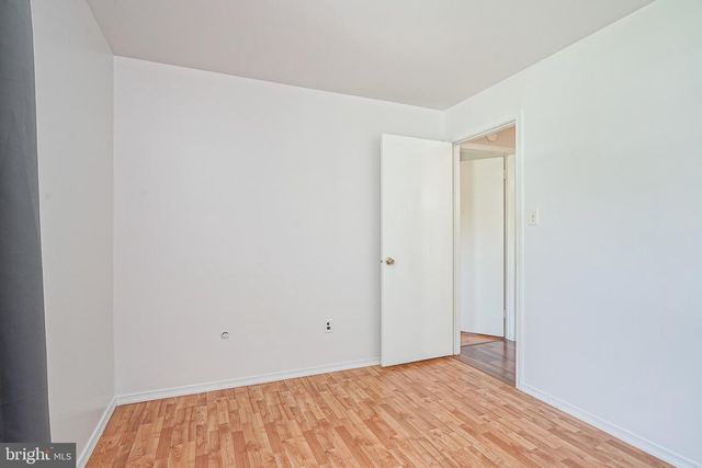 101 GREENBRIAR RD, Delran, NJ 08075