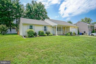 101 GREENBRIAR RD, Delran, NJ 08075