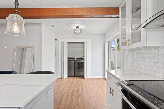 4003 W LEMON STREET, Tampa, FL 33609