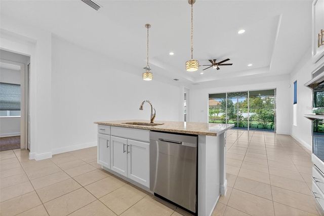 8677 BRIDGEPORT BAY CIRCLE, Mount Dora, FL 32757