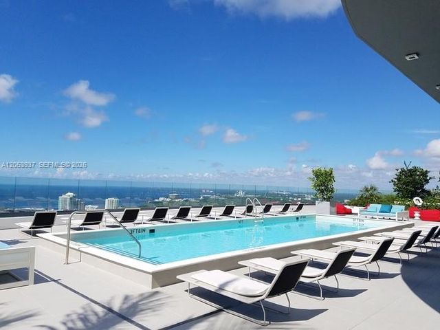 45 SW 9th St 3303, Miami, FL 33130