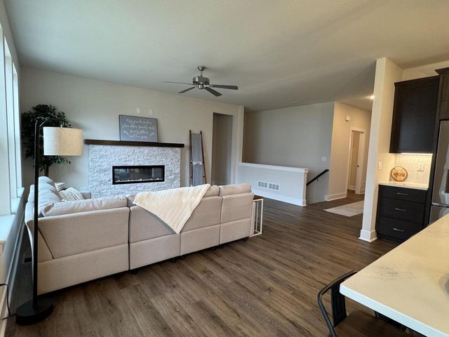 8312 85th AVENUE, Pleasant Prairie, WI 53158
