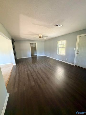 1135 Coats Bend Road, Gadsden, AL 35901