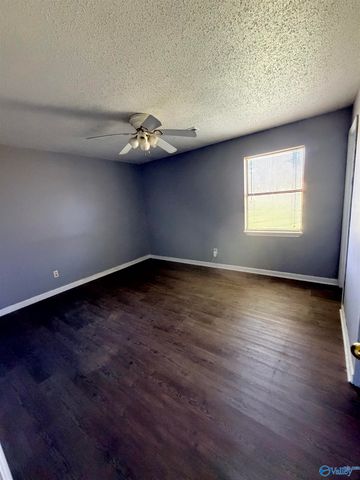 1135 Coats Bend Road, Gadsden, AL 35901