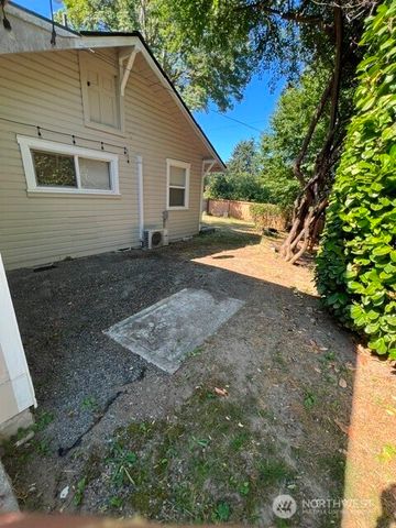 414 Chambers Street NE, Olympia, WA 98506