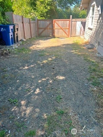 414 Chambers Street NE, Olympia, WA 98506