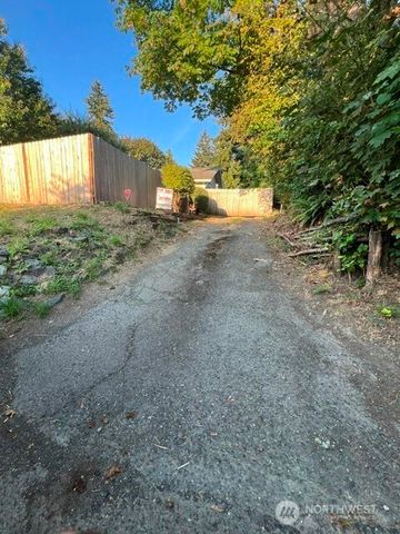 414 Chambers Street NE, Olympia, WA 98506