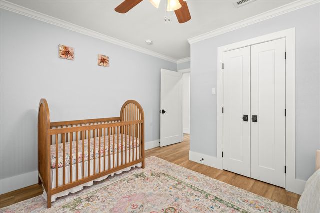 9018 Mullins Drive, Houston, TX 77096