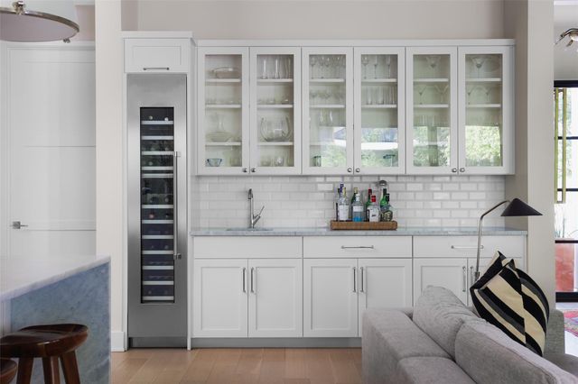 705 W Monroe ST, Austin, TX 78704