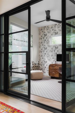 705 W Monroe ST, Austin, TX 78704