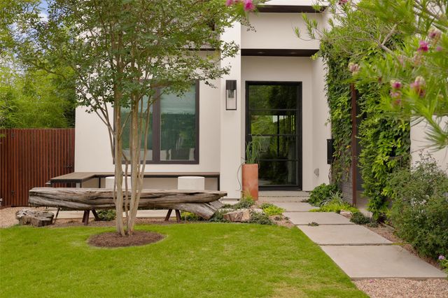 705 W Monroe ST, Austin, TX 78704
