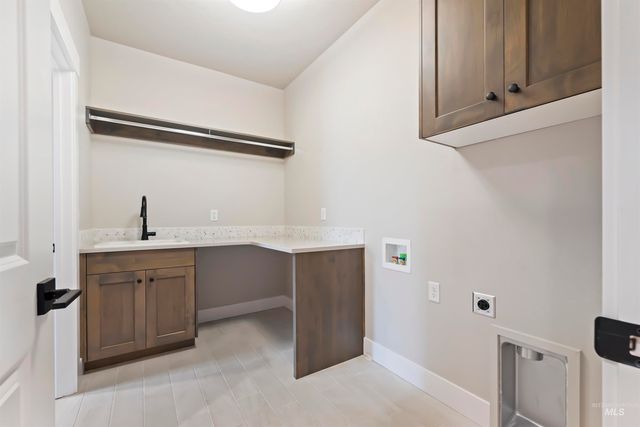 7616 Brown Way, Eagle, ID 83629