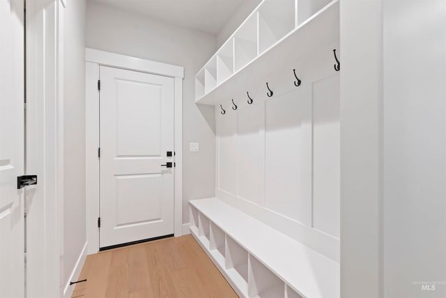 7616 Brown Way, Eagle, ID 83629