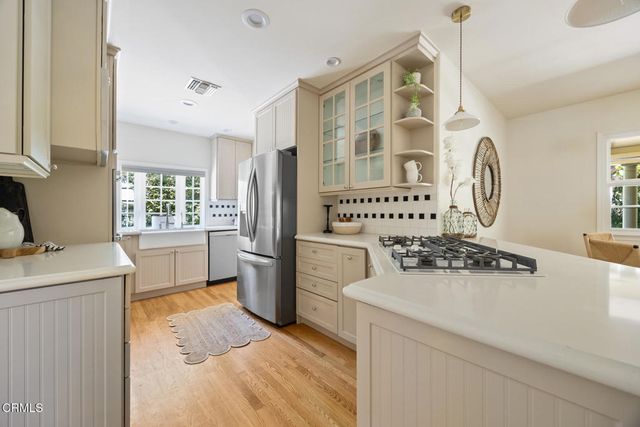 3080 Menlo Drive, Glendale, CA 91208