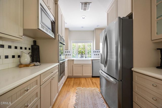 3080 Menlo Drive, Glendale, CA 91208